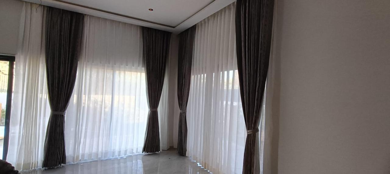 Curtain Designing Installation